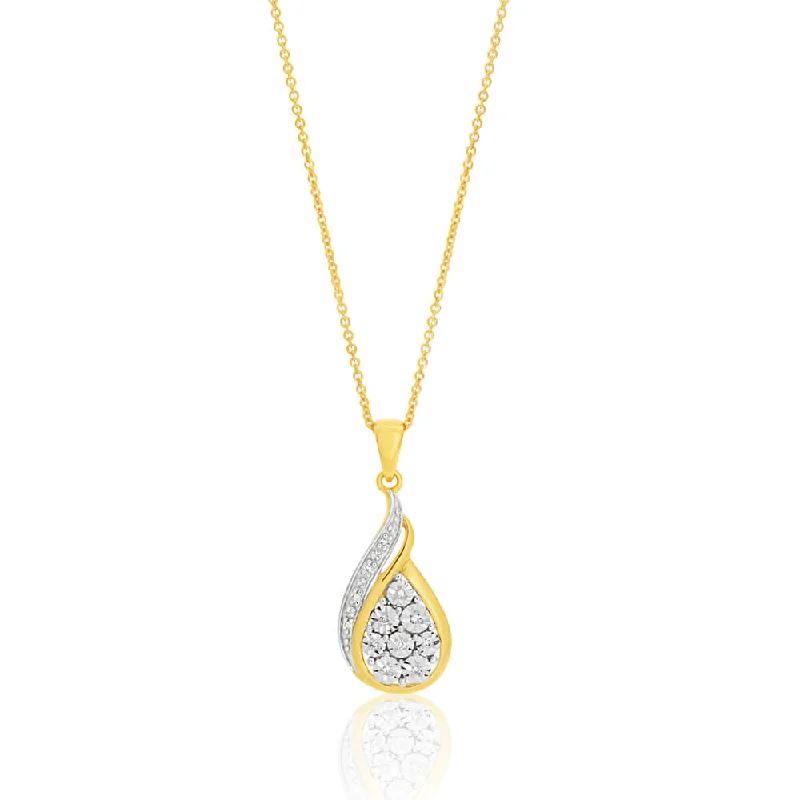 dainty chain bracelet layered 9ct Yellow and White Gold Diamond Pendant with Chain