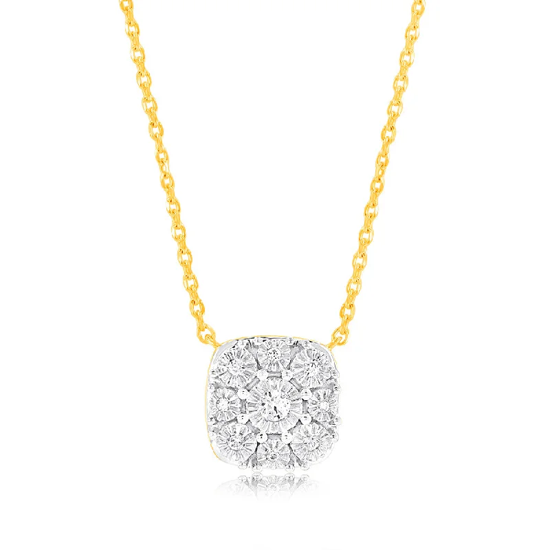 chunky statement cuff bracelet 9ct Yellow Gold 1/10 Carat Diamond Pendant with 9 Brilliant Cut Diamonds in Disc Setting chunky statement cuff bracelet 9ct Yellow Gold 1/10 Carat Diamond Pendant with 9 Brilliant Cut Diamonds in Disc Setting