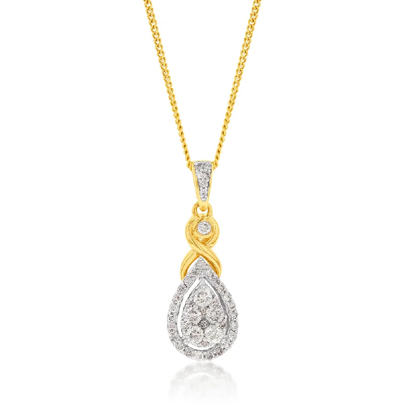 black pearl earrings classic 9ct Yellow Gold 1/2 Carat Diamond Pear Shaped Pendant