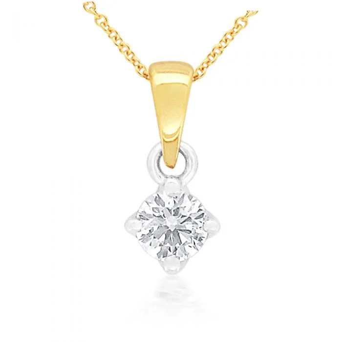 gold plated Cuban link chain Flawless 9ct Yellow Gold Solitaire Pendant on a 45cm chain (15 Points) gold plated Cuban link chain Flawless 9ct Yellow Gold Solitaire Pendant on a 45cm chain (15 Points)