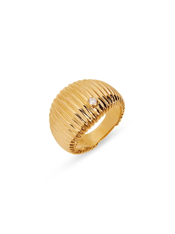 dainty sapphire gemstone bracelet Berlingot Cheveliere Yellow Gold Signet Ring