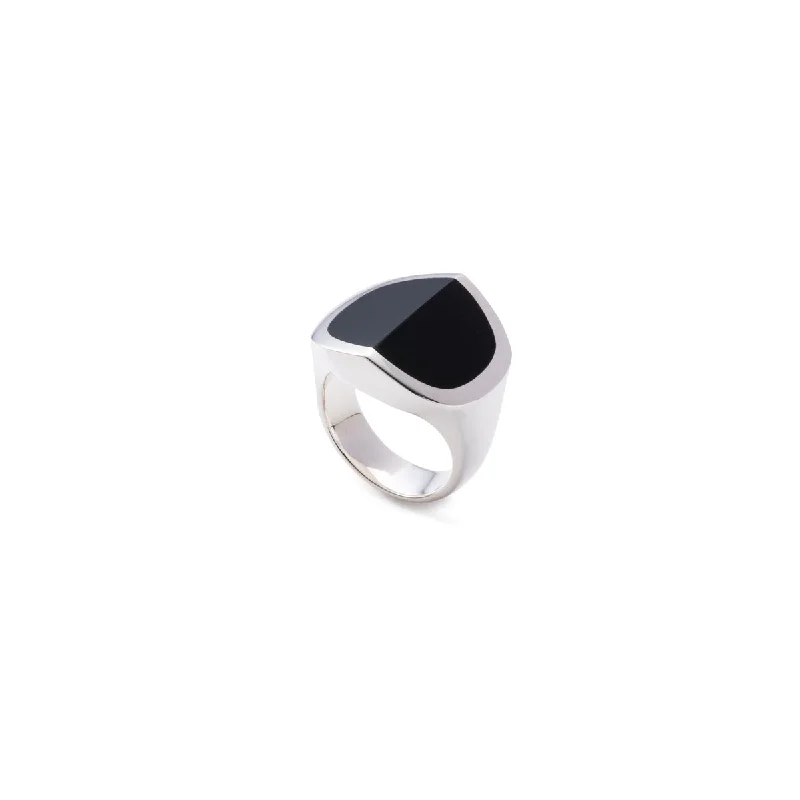 Celtic knot wedding band 【Made-To-Order】 "EQUINOX"-Pyramid Onyx Ring Large size
