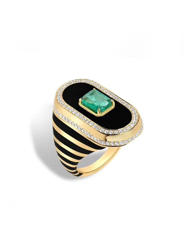 women’s leather wrap bracelet Battuta, 18K Yellow Gold, Black Onyx, Emerald + White Diamond Ring women’s leather wrap bracelet Battuta, 18K Yellow Gold, Black Onyx, Emerald + White Diamond Ring