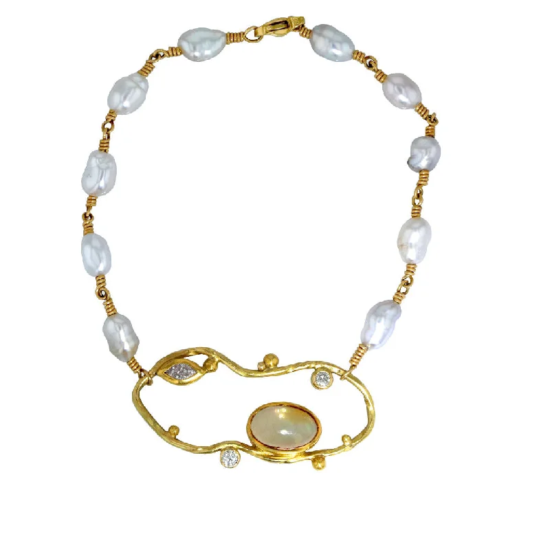 handcrafted crystal quartz ring Cloud 18K & 22K Gold Bracelet w. Diamonds & Pearls handcrafted crystal quartz ring Cloud 18K & 22K Gold Bracelet w. Diamonds & Pearls