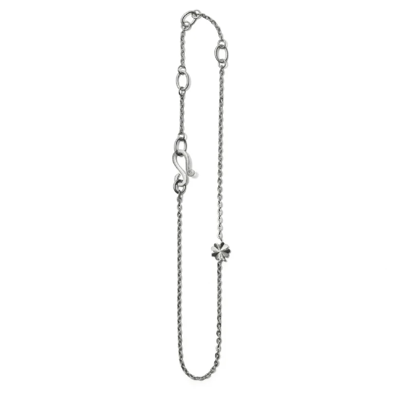 classic silver pearl earrings Miss Bara Pagoria Bracelet Grey