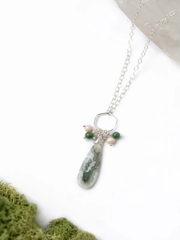 minimalist gold square earrings Spring Frost Moss Agate Drop Necklace by Anne Vaughan minimalist gold square earrings Spring Frost Moss Agate Drop Necklace by Anne Vaughan