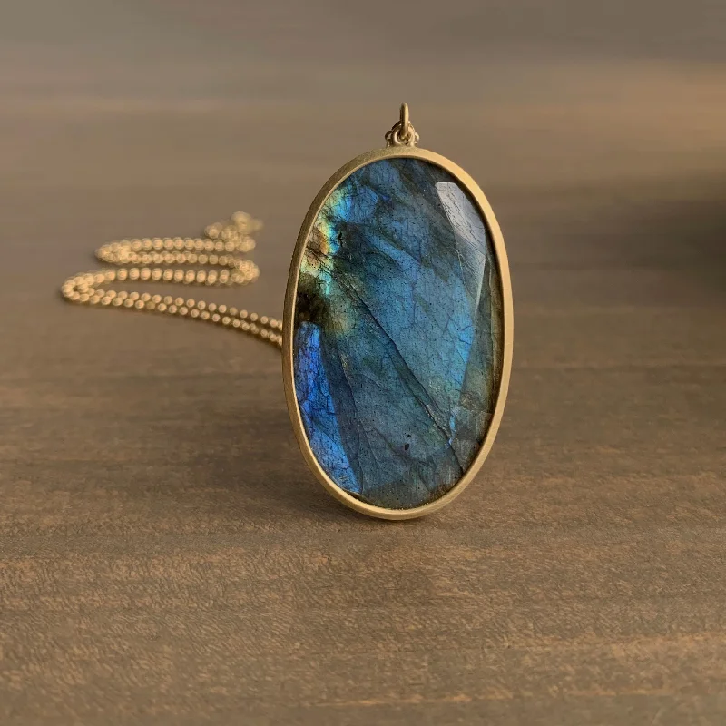 pearl and gold chain earrings Large Oval Labradorite Pendant