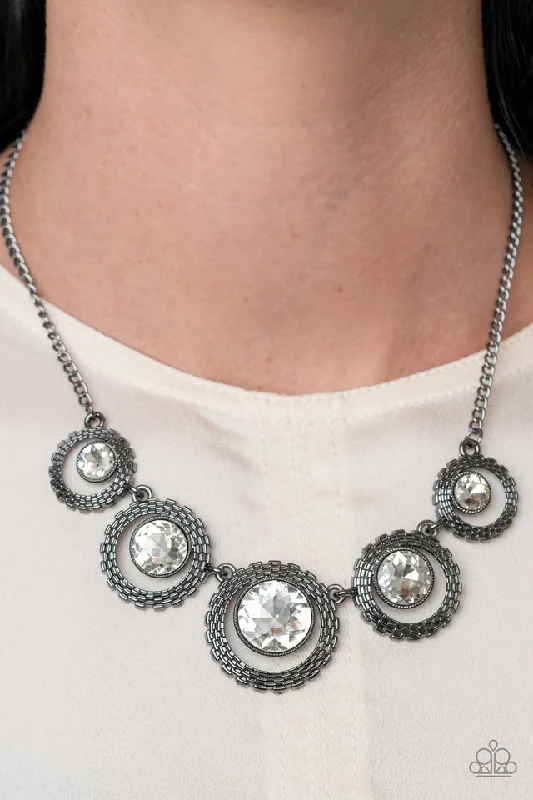 silver arrow pendant necklace Paparazzi Necklace ~ PIXEL Perfect - Black