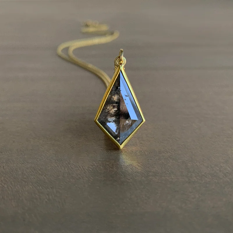 layered pearl choker necklace Grey Diamond Kite Pendant