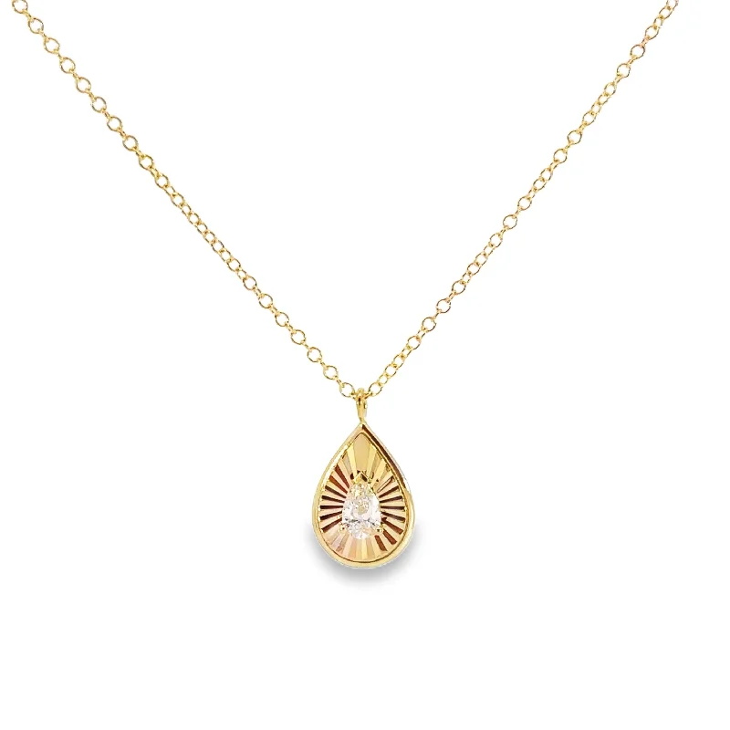 celestial astrology sign ring Shy Creation Yellow Gold Diamond Solitaire Pendant
